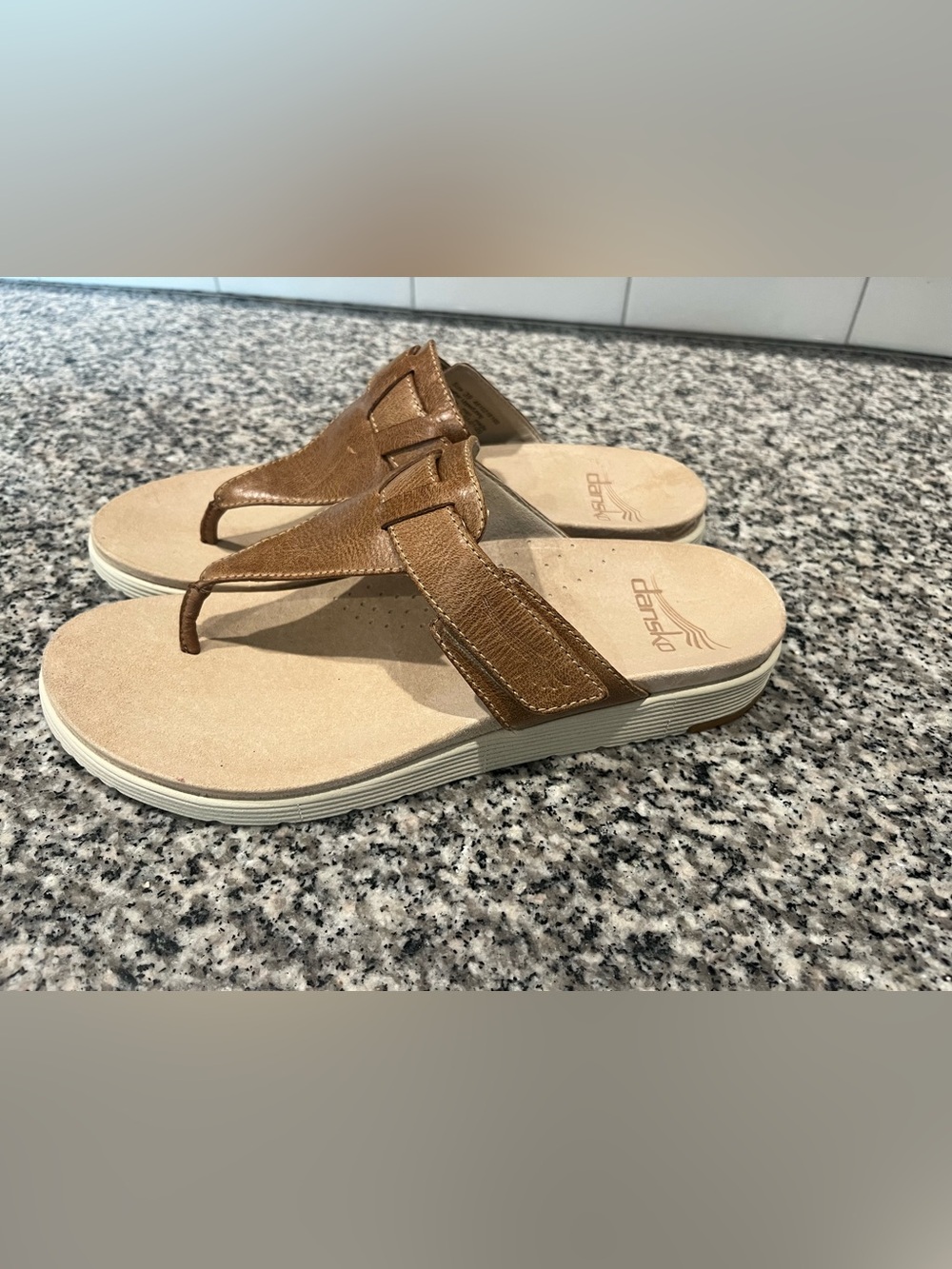 Dansko Tan Brown Leather Thong Sandals
